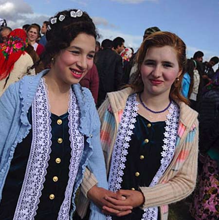 Bu gelinler satılık! 17