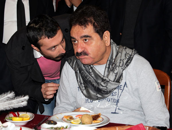 3 porsiyon kebapla kahvaltı 1