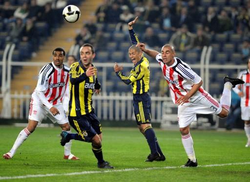 Fenerbahçe zirveye oynadı 11
