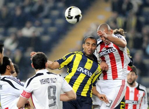 Fenerbahçe zirveye oynadı 22
