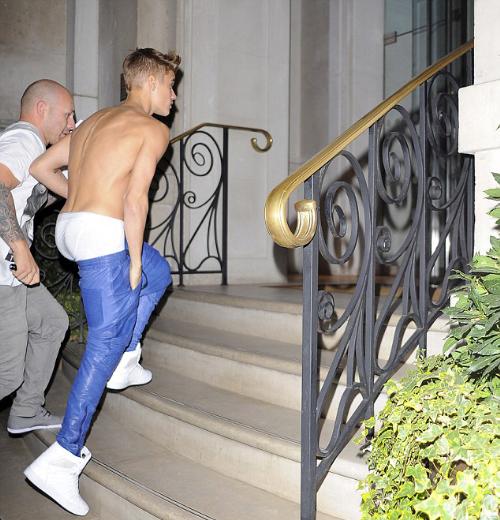 Çıplak Vatandaş Justin Bieber 3