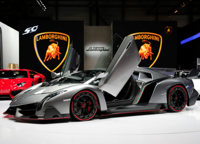 Lamborghini Veneno Gözleri Kamaştırdı 18