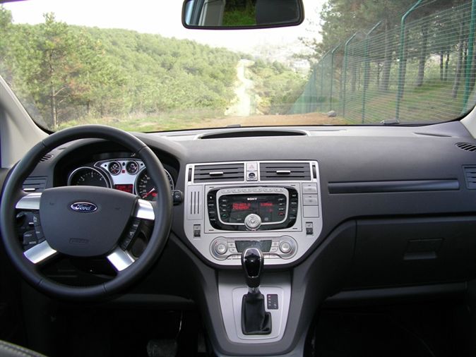 Kuga Selective 5K 2.0 TDCi Powershift 12