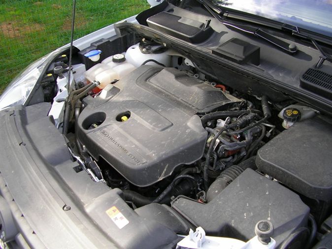 Kuga Selective 5K 2.0 TDCi Powershift 2