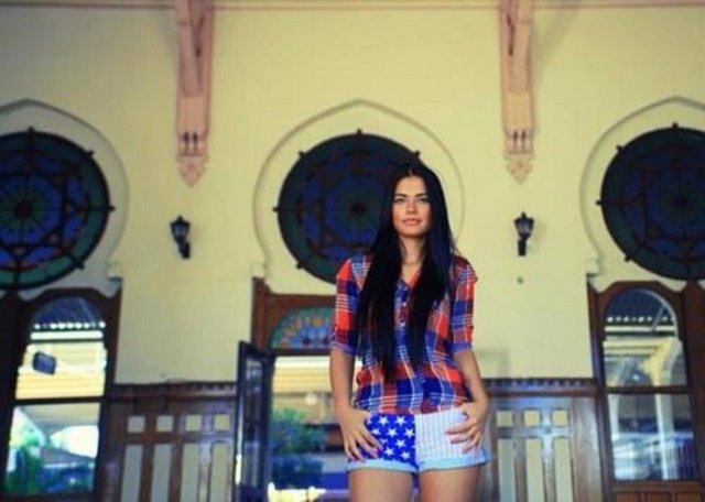Acun'dan Survivor'a Adriana Lima'nın Benzeri 5