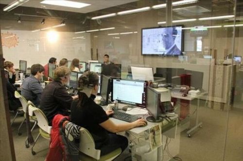 İnternet sitesinde çalışmak 24