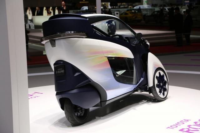 Toyota'nın Üç Tekerlekli Aracı Böyle Olacak 12