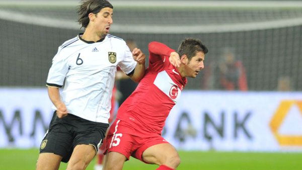 Türkiye ve dünyada 2010 futbolu 24