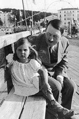 Hitler'in Noel Partisi... 18