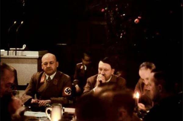 Hitler'in Noel Partisi... 3