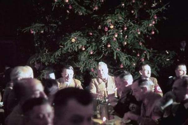 Hitler'in Noel Partisi... 5