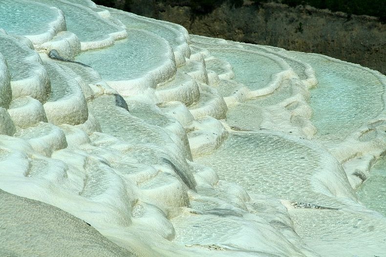 Çin'deki Pamukkale! Hayranlık Uyandırıyor 10