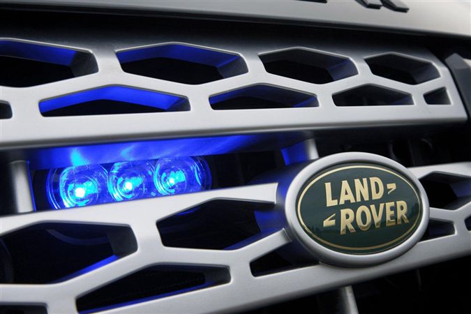 Land Rover Discovery 4 zırhını giydi! Foto Galeri Arabam.com 1