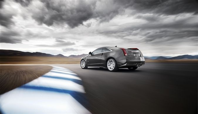 Cadillac CTS-V reklamı için Morpheus’u seçtiler 1