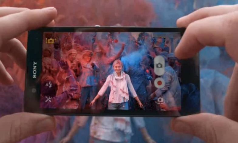 Sony'nin Su Geçirmeyen Telefonu 11