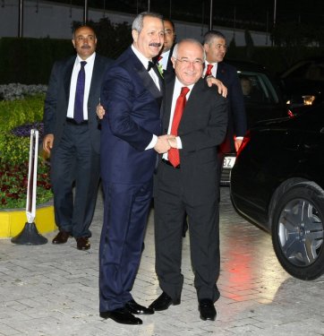 Devletin Zirvesi Düğünde Buluştu 6