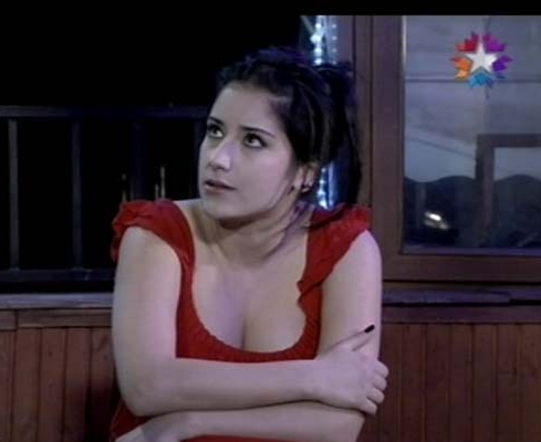 Hazal Kaya'nın Bu Hali Görenleri Şok Etti 9