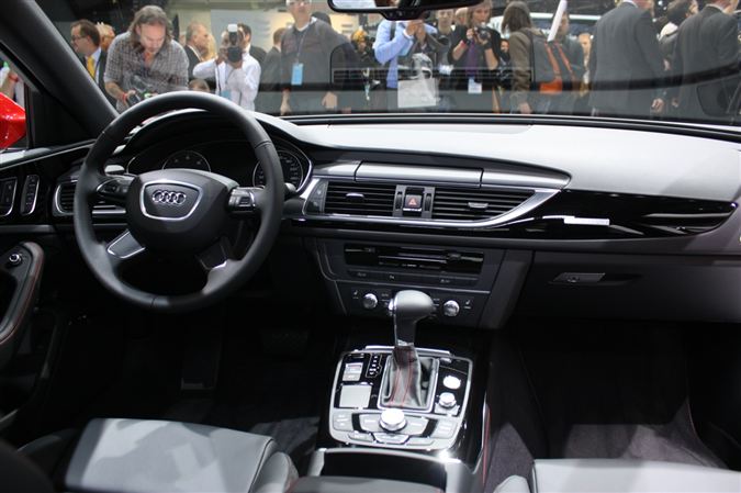 2011 Detroit Auto Show: 1.Gün 13