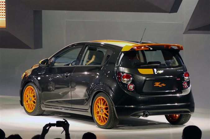 2011 Detroit Auto Show: 1.Gün 26
