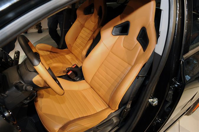 2011 Detroit Auto Show: 1.Gün 32