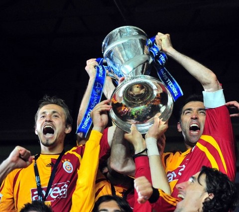 Bir devrin sonu! 15