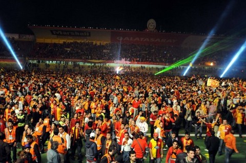 Bir devrin sonu! 9