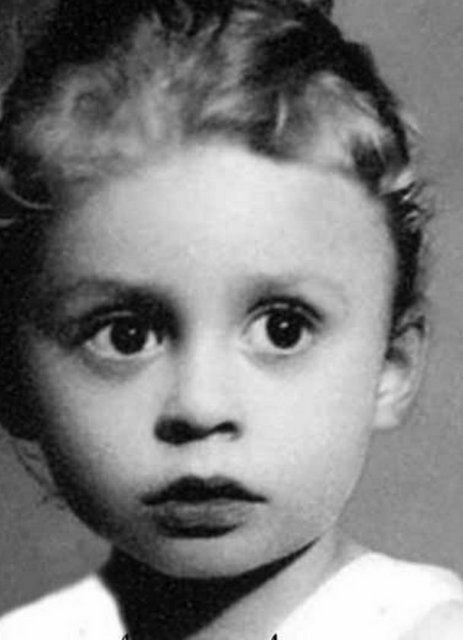 Ünlülerin gençlik ve ergenlik fotografları 129
