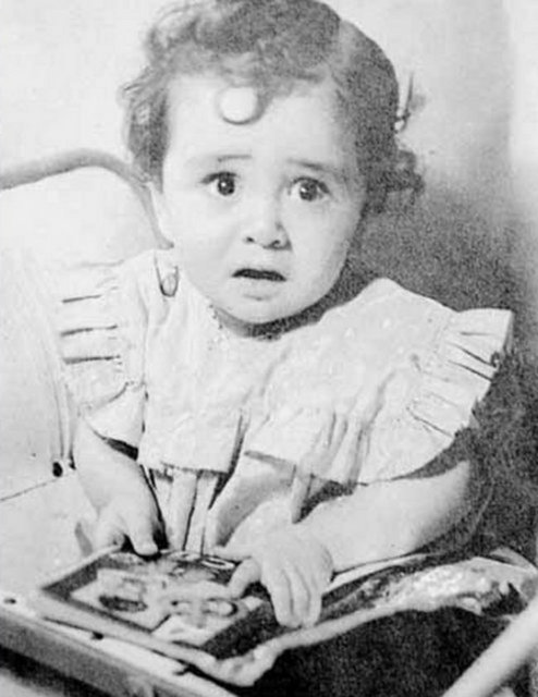 Ünlülerin gençlik ve ergenlik fotografları 140