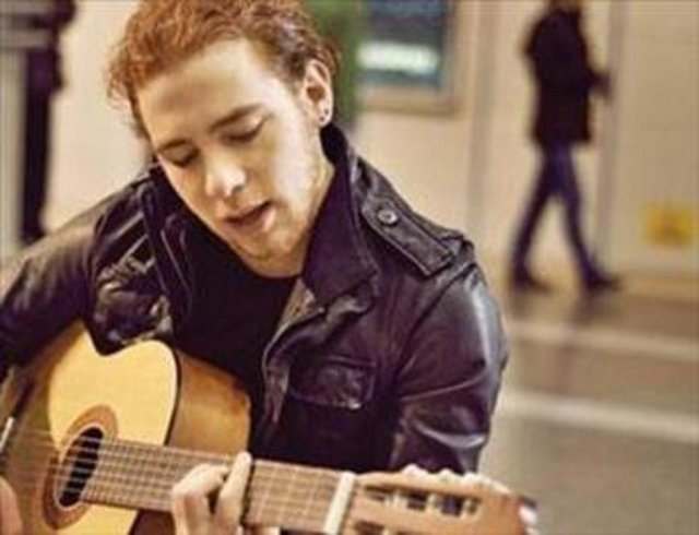 Ünlülerin gençlik ve ergenlik fotografları 32