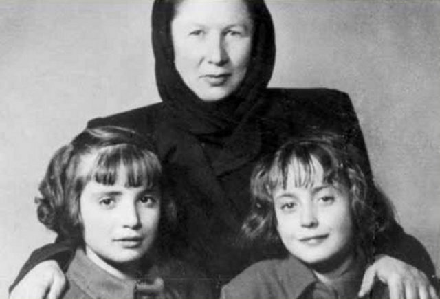 Ünlülerin gençlik ve ergenlik fotografları 85
