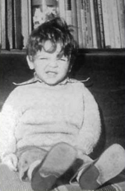 Ünlülerin gençlik ve ergenlik fotografları 97