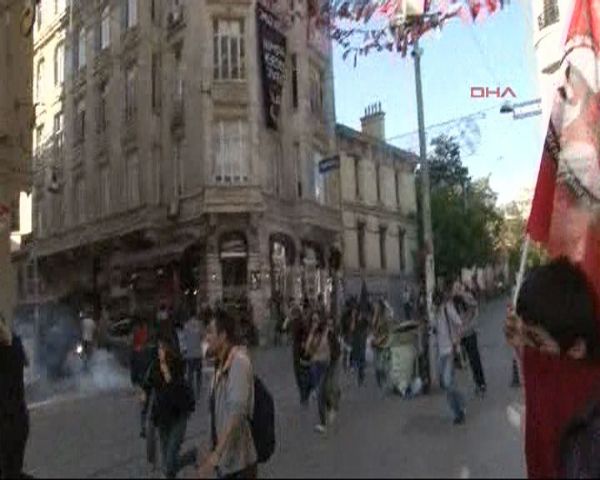 Deniz Gezmiş ve Hüseyin İnan İçin Toplanan Gruba Müdahale 5