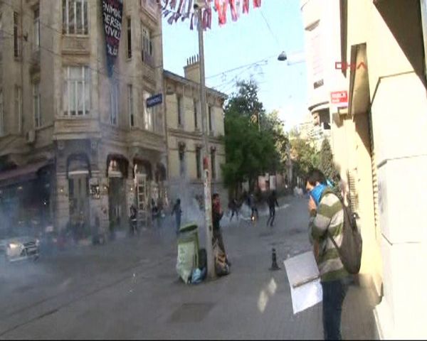 Deniz Gezmiş ve Hüseyin İnan İçin Toplanan Gruba Müdahale 8
