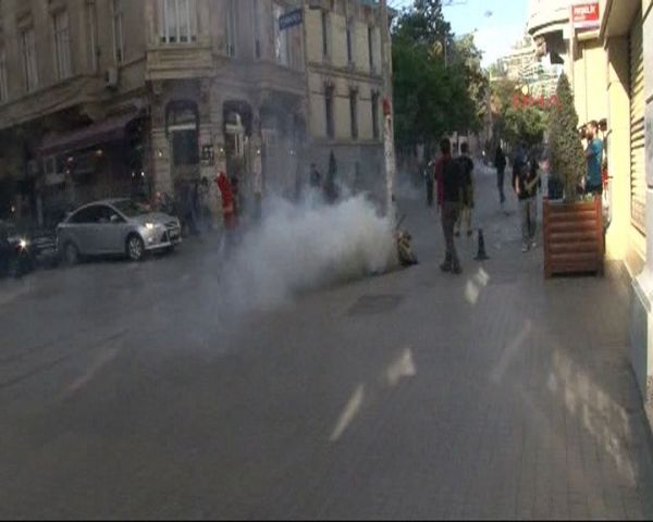 Deniz Gezmiş ve Hüseyin İnan İçin Toplanan Gruba Müdahale 9