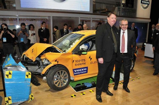 Dünyanın ilk elektrikli otomobil testi Volvo’dan! 8