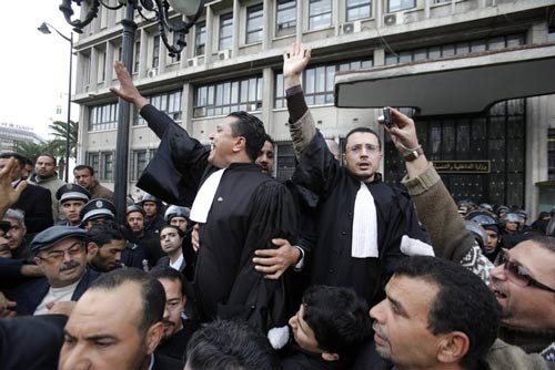 Tunus karıştı, erken seçim ilan edildi 10