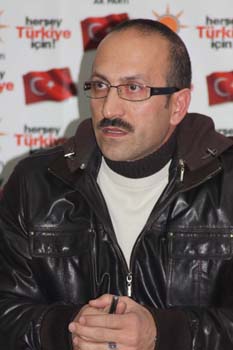 AK Parti'de 39 il başkanı istifa etti 12