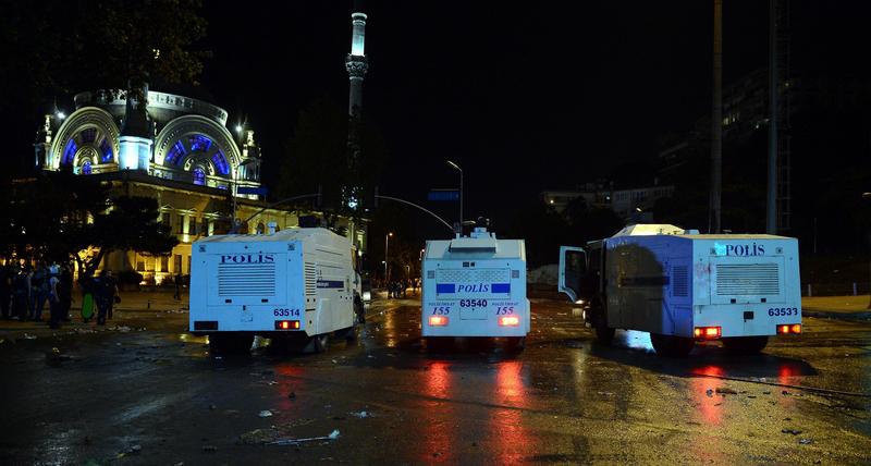 Çarşı Grubu İş Makinasını Böyle Ele Geçirdi! 4