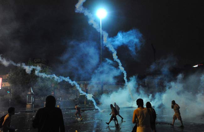 Dünya Basını Taksim Gezi Parkı Olaylarını Böyle Gösterdi 27