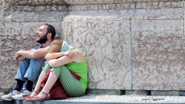 Dünya Basını Taksim Gezi Parkı Olaylarını Böyle Gösterdi 34
