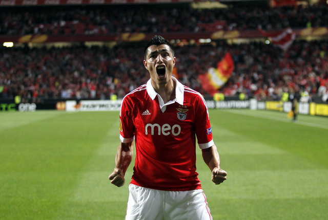 Cardozo Fenerbahçe'de 4