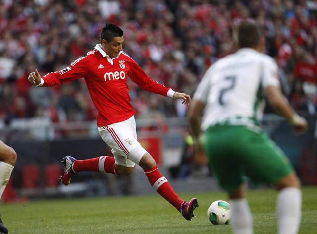 Cardozo Fenerbahçe'de 6