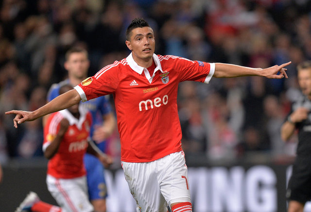 Cardozo Fenerbahçe'de 8