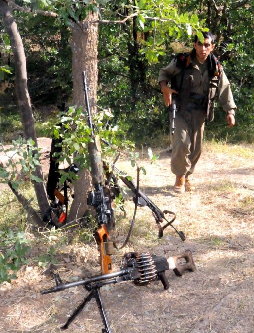 Çekilen PKK'lılardan çarpıcı fotoğraflar 24