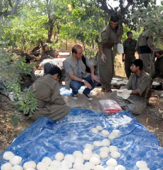 Çekilen PKK'lılardan çarpıcı fotoğraflar 3