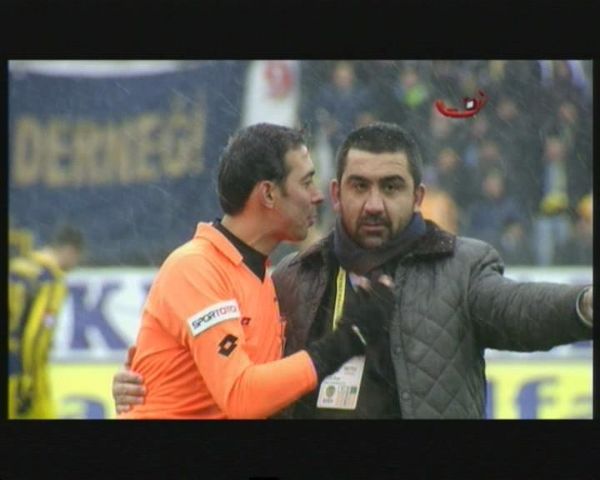 Kare kare Ümit Özat'a saldırı !.. 16