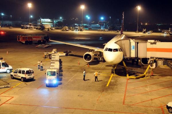 Atatürk Havalimanı'nda Bomba Araması 1