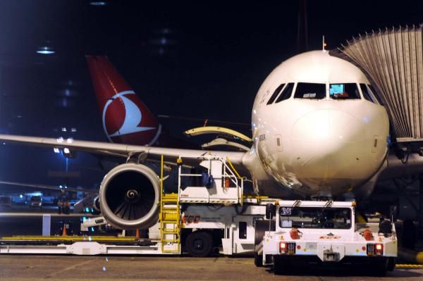 Atatürk Havalimanı'nda Bomba Araması 11