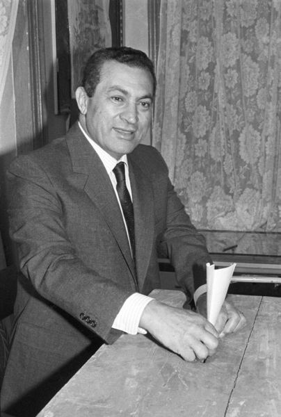 Mübarek'in 30 yıllık iktidarı 60
