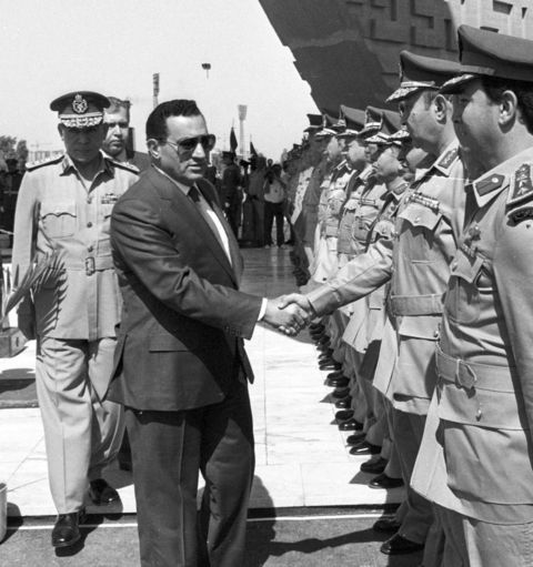 Mübarek'in 30 yıllık iktidarı 80